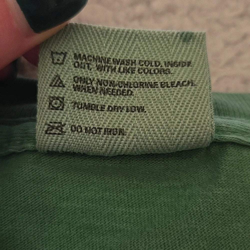 Roatan Honduras 100% Cotton Long Sleeve Graphic T-shirt - Picture 4 of 7